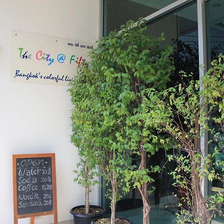The City At Fifty Bangkok Luaran gambar