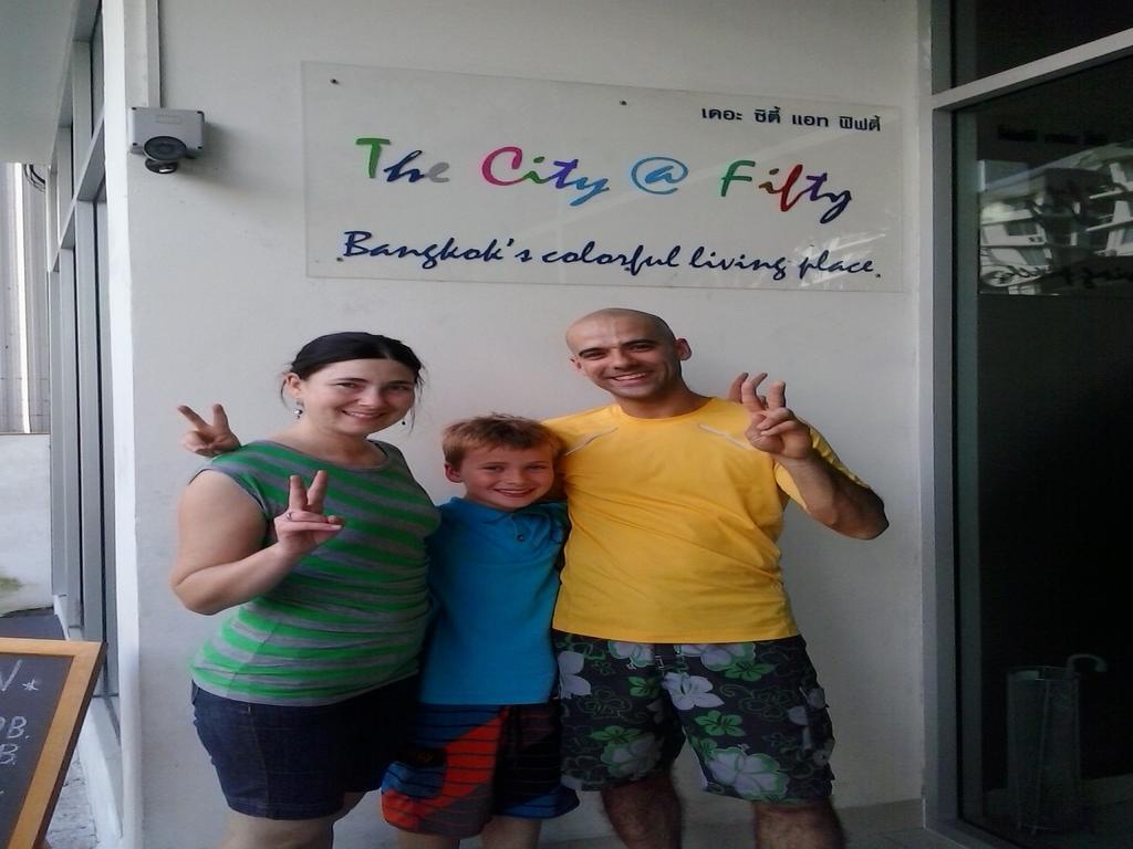 The City At Fifty Bangkok Luaran gambar