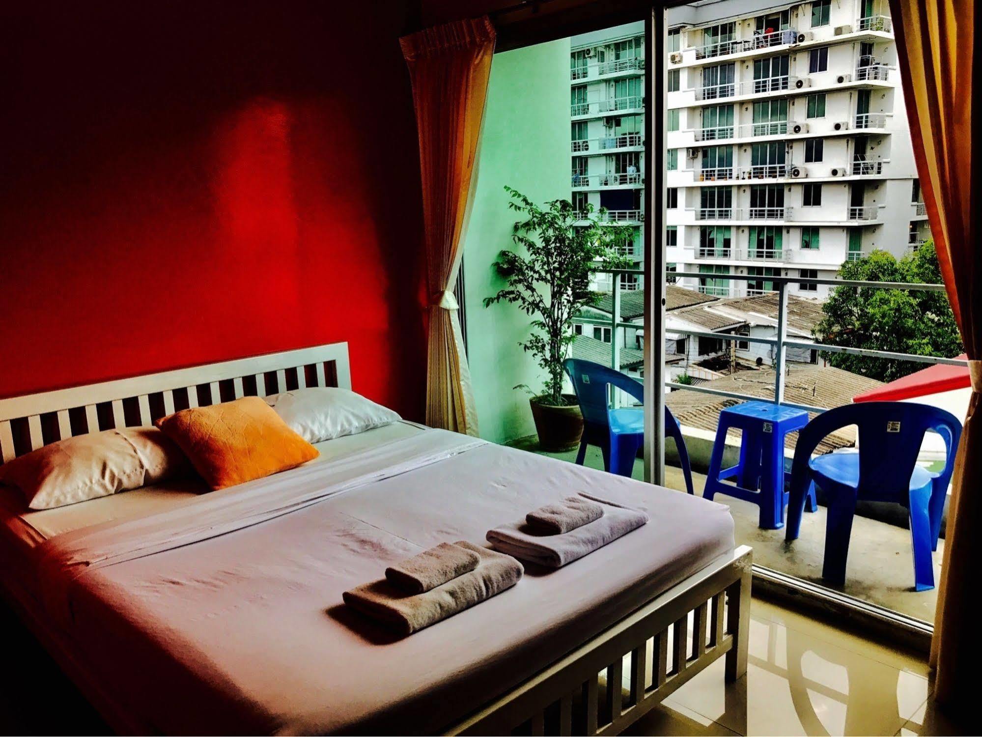 The City At Fifty Bangkok Luaran gambar
